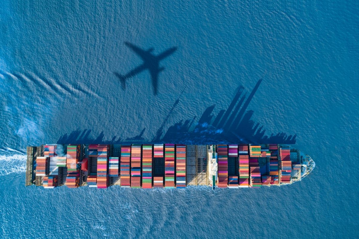 Màu sắc trong ngành Logistics: Vì sao xanh dương được sử dụng phổ biến? 4 Các màu sắc phổ biến trong ngành Logistics